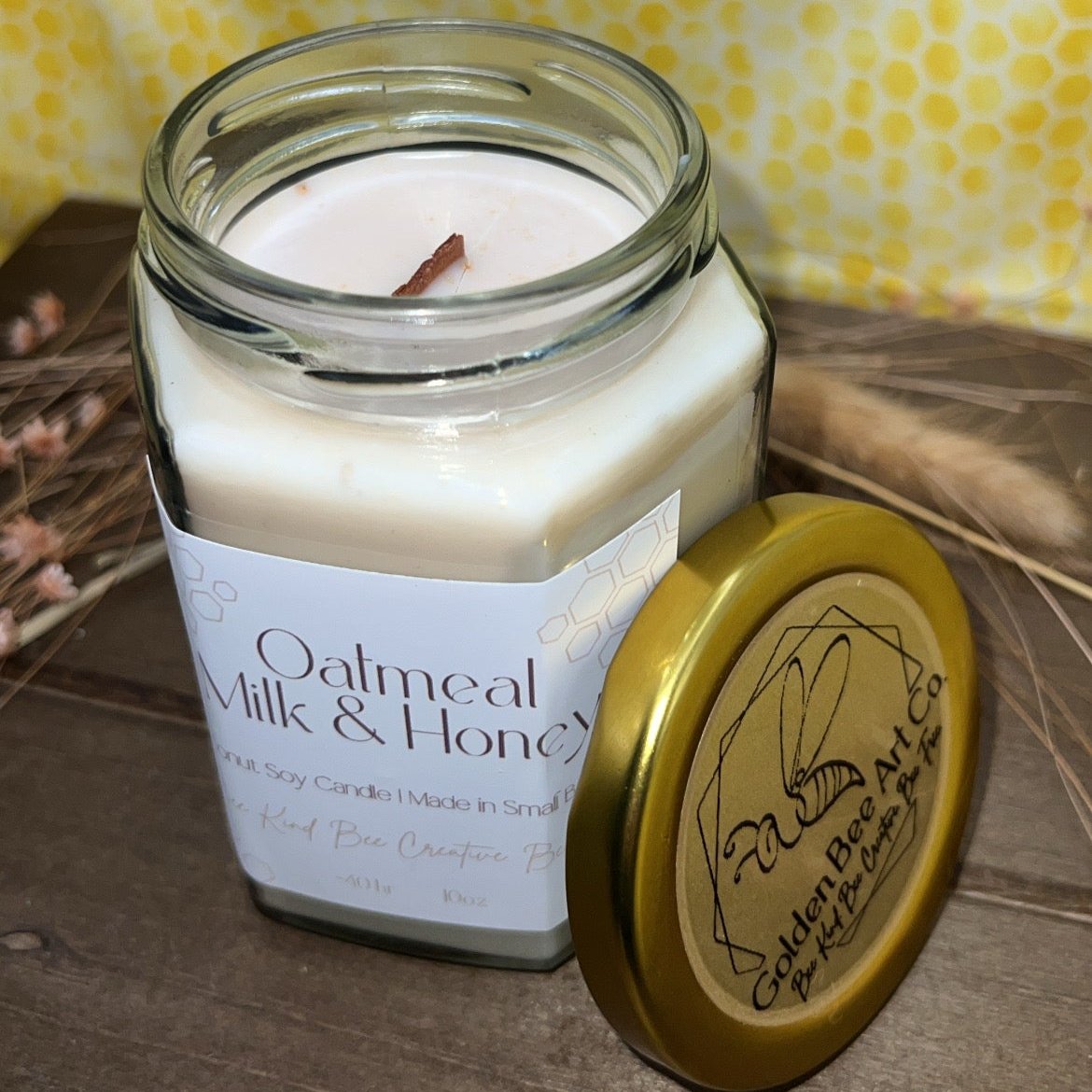 HiveAromas Candle | Scented Oatmeal Milk & Honey | 10oz